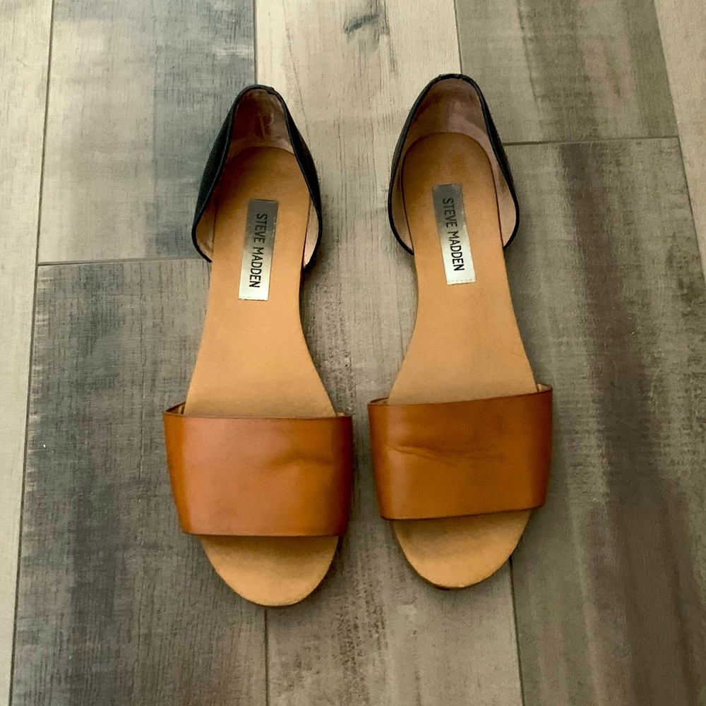Steve Madden slip on sandals